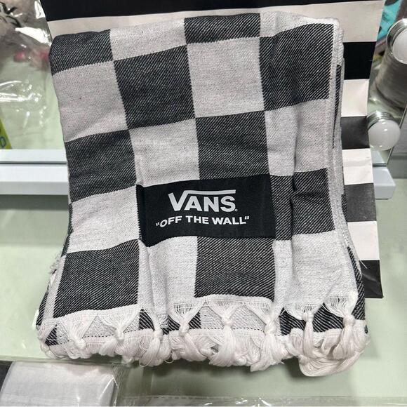VANS Family Exclusive Bundle - Picture 1 of 5